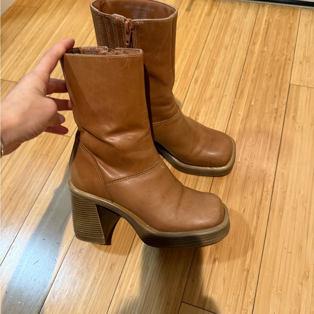 Steve Madden Fantise Brown Heeled Boots with Square Toe
